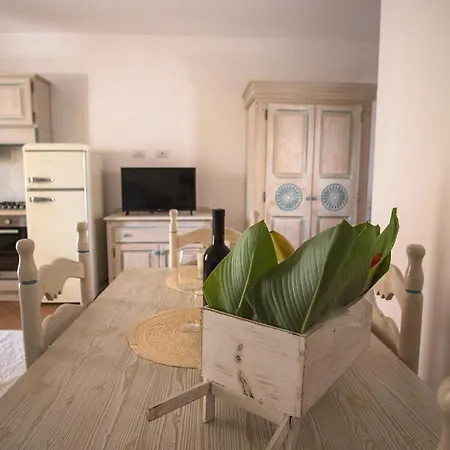 アパート Superb Le Residenze Del Golfo Di No2186h オロゼーイ